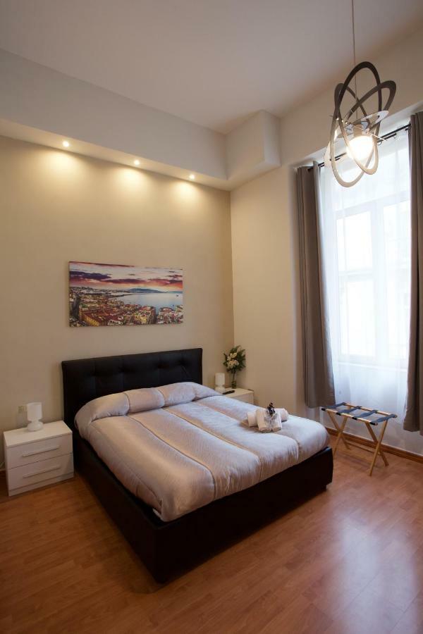 Metronapoli Bed and Breakfast Εξωτερικό φωτογραφία